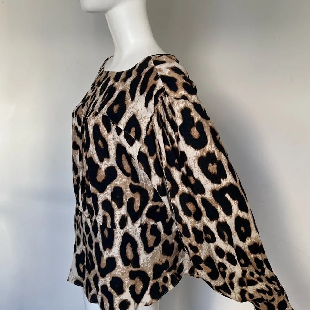 H&M Womens Blouse Size XXL Leopard Print Long Sleeve V-neck NWT - Picture 6 of 10